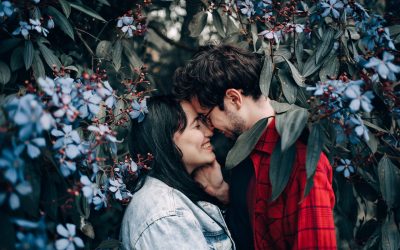 Matchmaking vs Dating Apps: Find Your Ideal Match Method
